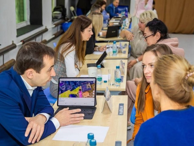 Жителей Захаровского приглашают на выездную администрацию