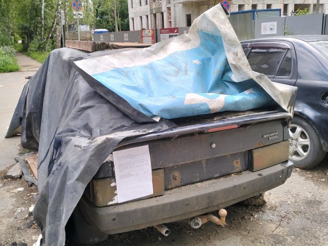 Два ретроавтомобиля просят убрать с улиц Пушкинского округа