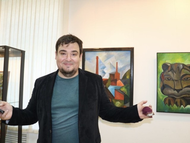 Электросталь открывает две уникальные выставки молодежного искусства и скульптуры