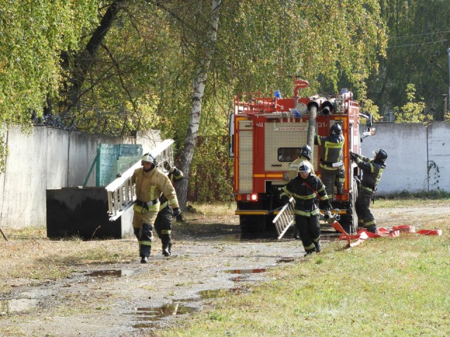 Пожарные ликвидировали возгорание в хозяйственной постройке в Серебряных Прудах
