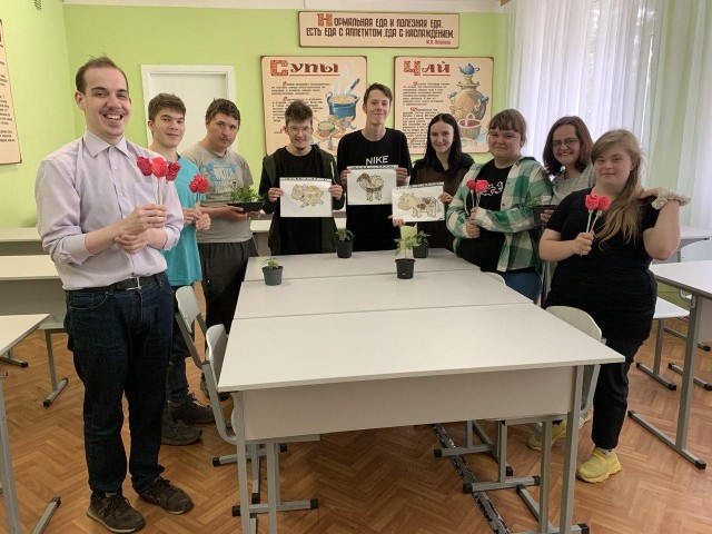 В Дмитровском техникуме школьники освоили профессии в инклюзивном лагере