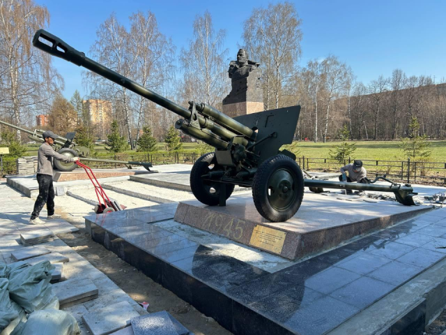 В Королеве обновили Мемориал Славы и подготовились к высадке 20 тыс. цветов