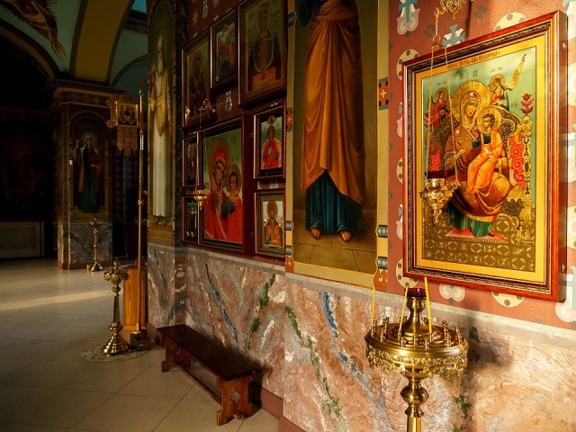 В храм села Шкинь Коломенского округа доставили мощи святого Феодора Ушакова