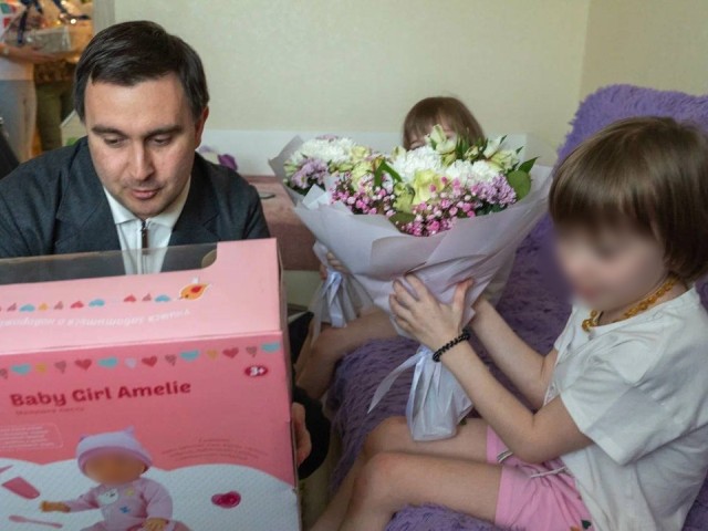 Глава Реутова посетил семьи с особенными детьми