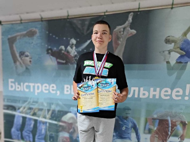 Волоколамский спортсмен дважды победил на заплывах в Шаховской