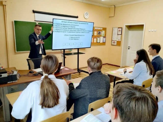 В Подмосковье из школьной программы исключили обществознание