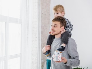 Отцам-студентам предложили предоставить право на бесплатное обучение
