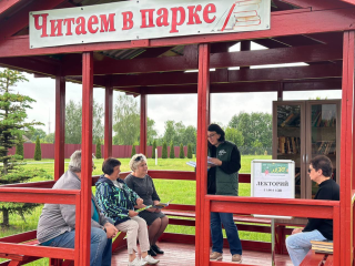 Посетителям парка «Серебряный» рассказали о 190-летней судьбе Никольской церкви