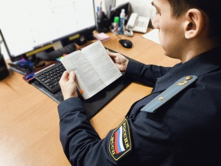 Должника по алиментам из Подмосковья приставы нашли в соседнем государстве