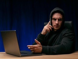 Необычные ответы спасут от обмана мошенников