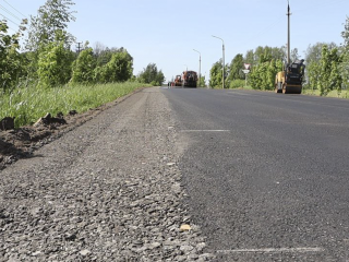Новый асфальт сделают в этом году в Масловском