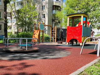 Новые детские игровые зоны и площадки для воркаута устанавливают в Лобне