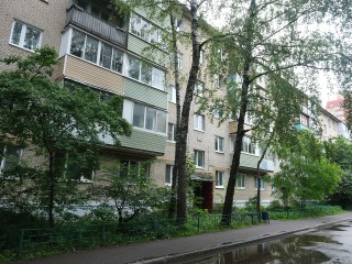 В многоквартирном доме на Спортивной улице отремонтируют кровлю
