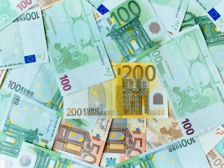 Жителям Подмосковья напомнили об обязанности отчитаться по зарубежным счетам