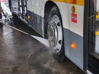 Сообщить о грязном салоне автобуса в Пушкино можно гендиректору «Мострансавто»