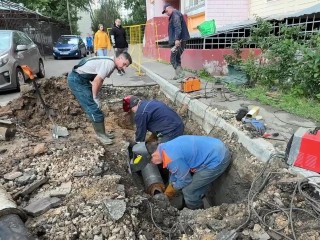В Реутове аварию на сетях водоснабжения устранили на улице Новой