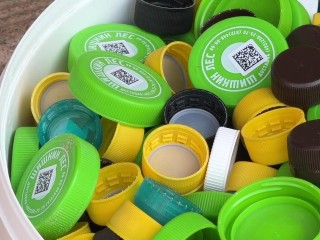 Семь ведер «Добрых Крышечек» собрали школьники Реутова на переработку