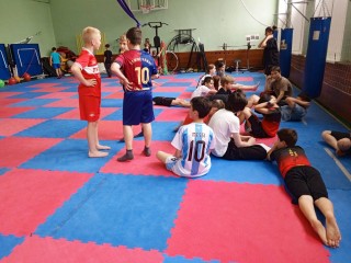 «Наша сила»: на многоборье в Лесных Полянах дети прошли по десять испытаний
