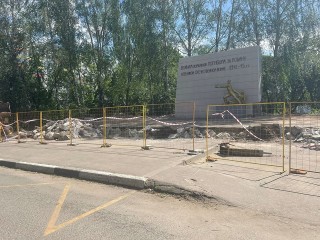 Мемориал погибшим воинам хлопчатобумажного комбината реставрируют в Щелкове