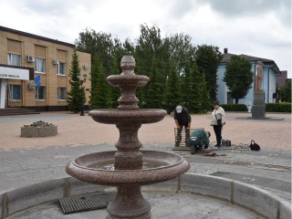 Фонтан на центральной площади Лотошина готов к запуску