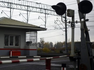 Одностороннее движение на переезде в Уваровке вводится до 6 утра 11 июня