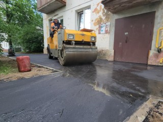В Волоколамске обновили асфальт и тротуары на Садовой улице