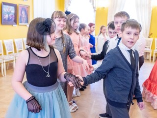 Лыткаринцы присоединились к балу в стиле XIX века