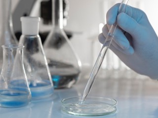 Осенью онкобольные могут начать получать отечественную вакцину от рака