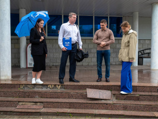 Во Дворце спорта «Олимп» отремонтируют ступени у входа в здание
