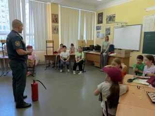Специалисты МЧС Реутова высоко оценили знания воспитанников пришкольного лагеря «Бригантина»