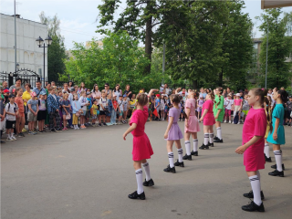 В школьном лагере в Лосино-Петровском в первую смену отдохнут более 160 детей