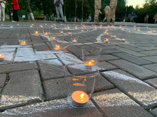 Огненные картины войны представили краснознаменцы в сквере Победы