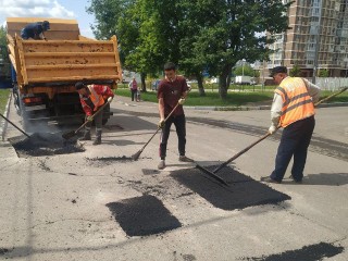 Ямы залатали на Хлебозаводской улице в Ивантеевке