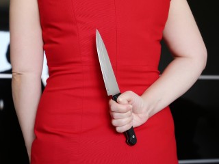 Жительница Серпухова расправилась с женихом после очередных обвинений в изменах