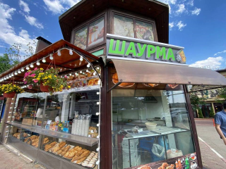 Шаурмичную закрыли в Мытищах из-за антисанитарии и нарушений мигрантов