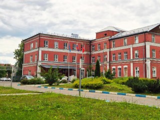 Больницу на улице Махова будет достраивать новый подрядчик