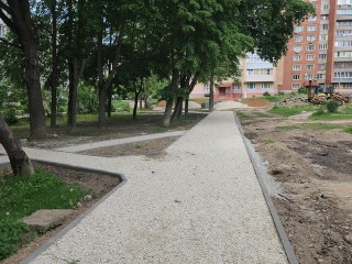 Двор на улице Талсинской обновят к середине августа