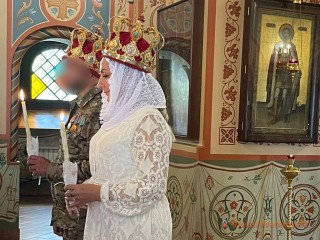 Удалось вырваться из боя: участник СВО приехал с передовой для венчания в церкви Котельников