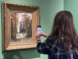 Шишкиных бесплатно пустят на выставку художника-однофамильца в Звенигороде