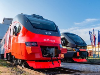 Демиховский машиностроительный завод поставит РЖД 13 электропоездов
