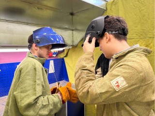 Мастер-класс по сварке для школьников организовали в бронницком автодорожном колледже