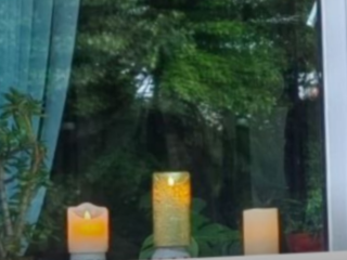 В окнах Малой академии наук в Черноголовке зажгли свечи, как дань памяти скорбной дате