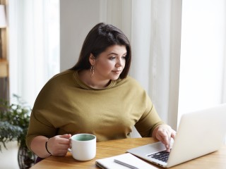 HR-эксперт перечислил стереотипы о сотрудниках с лишним весом
