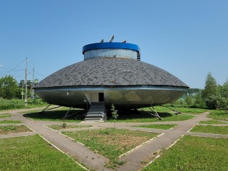 Загадочная атмосфера «НЛО»: как отдыхают дети в уникальном центре Щелкова