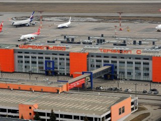 В Шереметьево объяснили скопление пассажиров