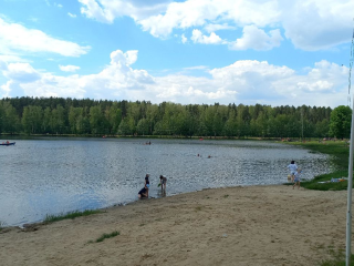 Западный водоем в Электростали очищают от мусора и водорослей