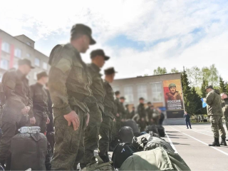 Военнослужащим-контрактникам из Павловского Посада назначили повышенную единоразовую выплату
