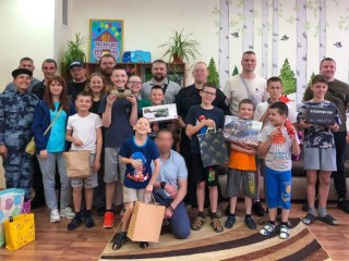 Омоновцы исполнили мечту подмосковных мальчишек