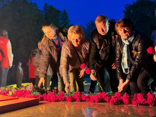 Медики Можайской больницы зажгли свою «Свечу памяти» в День памяти и скорби