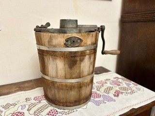 Необычный экспонат усадьбы Фряново расскажет, как готовили мороженое в XIX веке